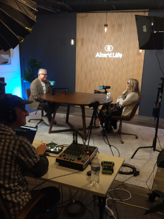 sm website 330x440 video production